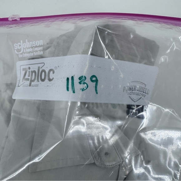 Marmot Gray & Wht ShortSleeve Button Down Shirt- Size X- Large - Picture 6 of 6